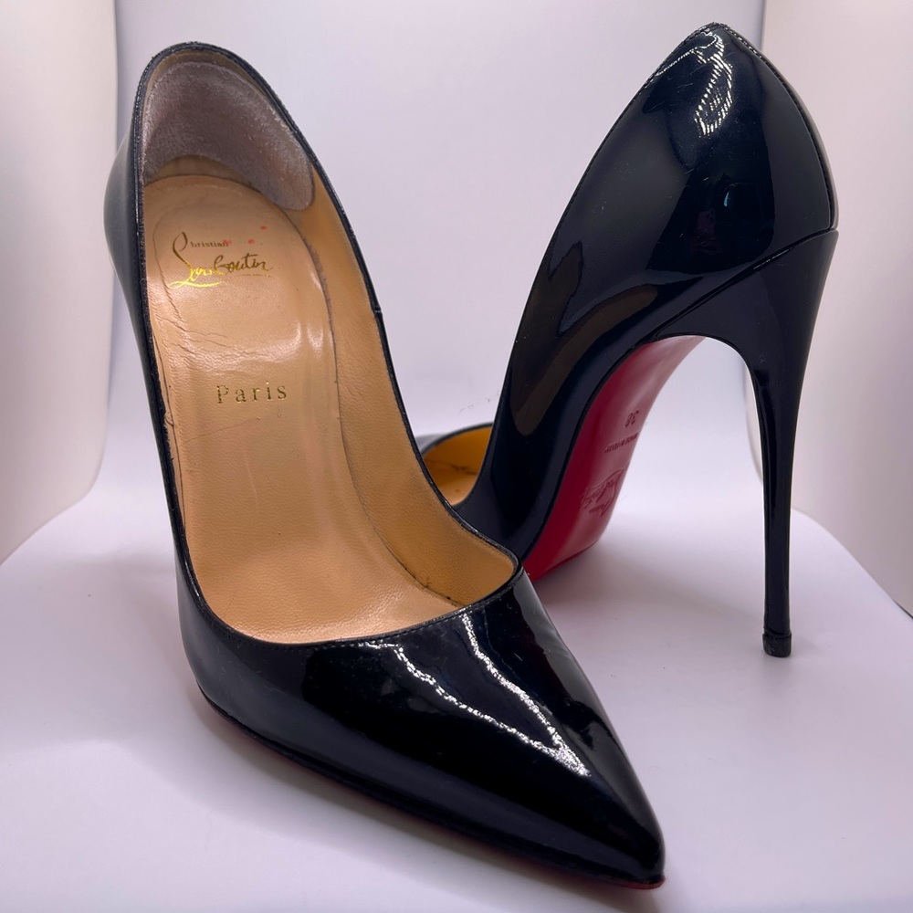 SOLD - Classic 120mm Black So Kate Louboutins